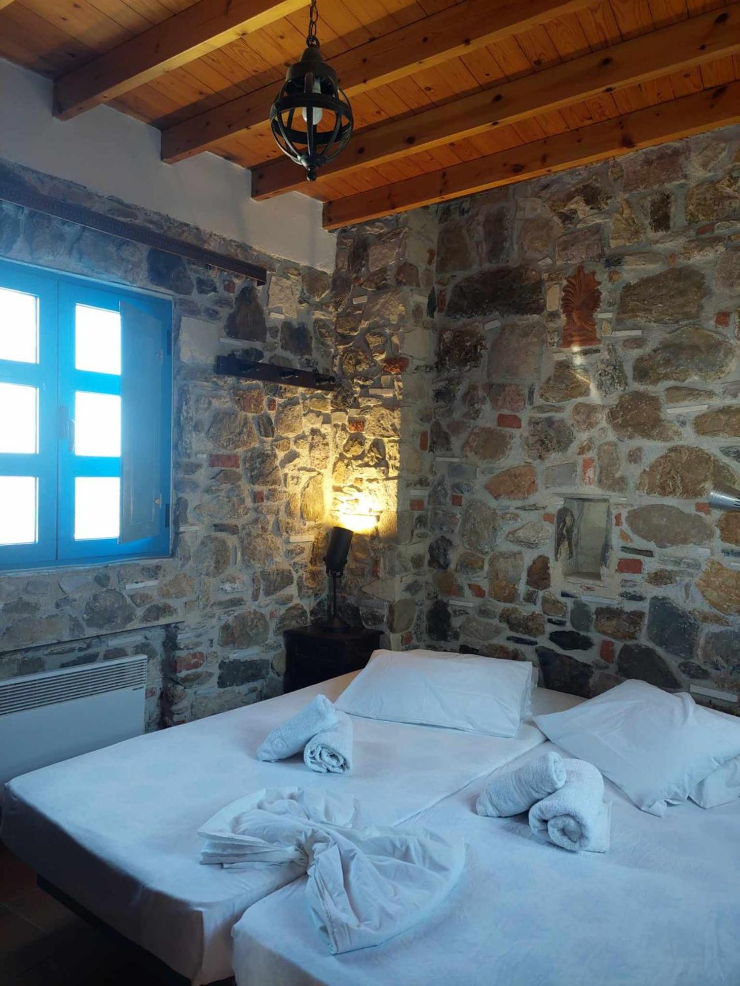 Seaview Villa Asfendiou エクステリア 写真